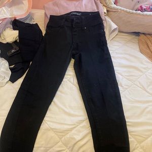 black skinny jeans